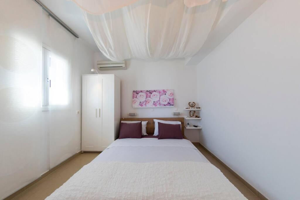 Uno Beachfront Suite Livadia  المظهر الخارجي الصورة